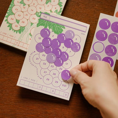 Grape Monthly Goal Tracker 30days | Monthly Habit