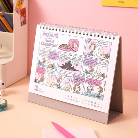 2026 Peanuts Snoopy Desk Calendar