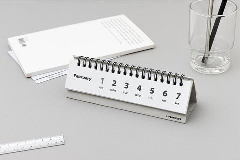 2026 Life&Pieces Desk Weekly Calendar