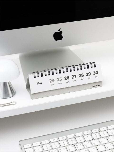 2026 Life&Pieces Desk Weekly Calendar