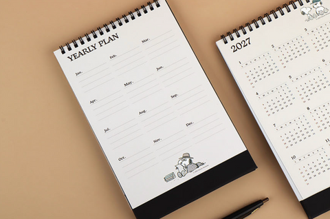 2026 Peanuts Snoopy Desk Calendar A5