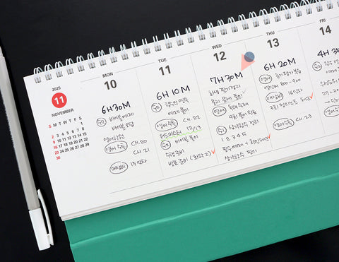 2026 PRISM Horizontal Weekly Desk Scheduler | Desk Calendar