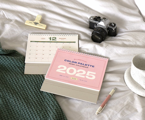 2025 Palette Desk Calendar