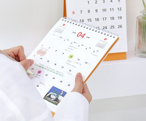 2025 PRISM Desk Calendar _ Vertical