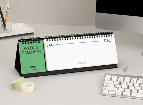 2025 Desk Weekly Calendar