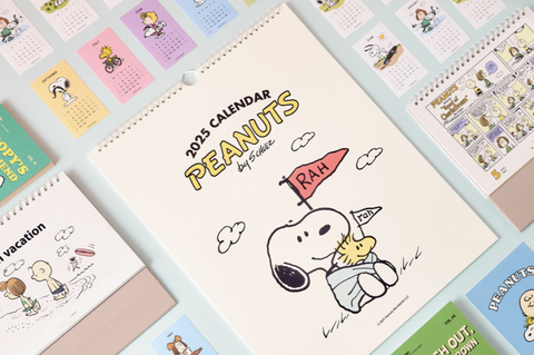 2025 Peanuts Snoopy Wall Calendar