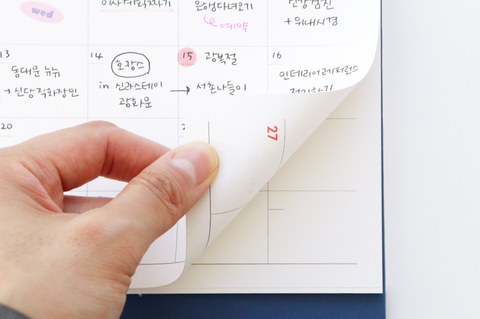 2025-2026 Desk Calendar + Undated Scheduler