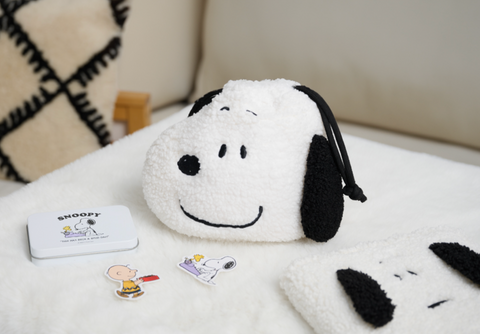 Peanuts Snoopy Pompom Face String Pouch