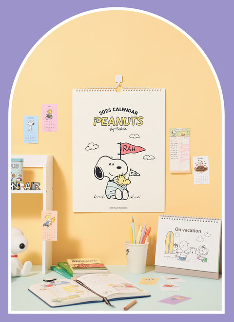 2025 Peanuts Snoopy Wall Calendar