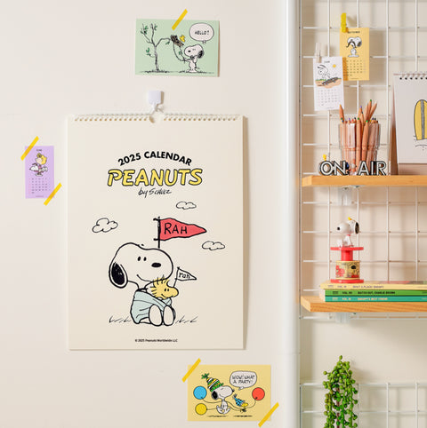 2025 Peanuts Snoopy Wall Calendar