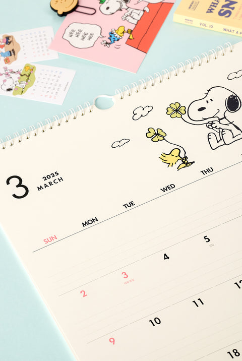 2025 Peanuts Snoopy Wall Calendar