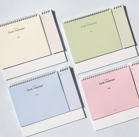 2026 A Piece of Desk Calendar [4colors]