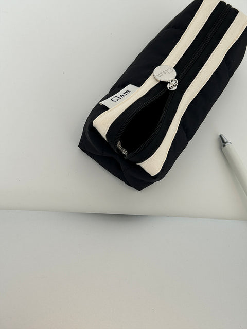 Clam Round Pencil Case [Quilting Black] | Pen Pouch