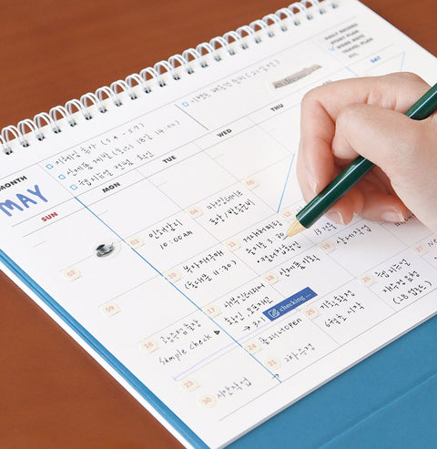 2026-2027 Desk Calendar + Undated Scheduler (2026.7 - 2027.12)