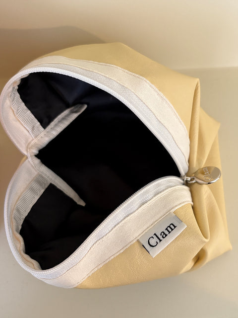 Clam Round Pouch [Leather Lemon Cream] | Daily Pouch