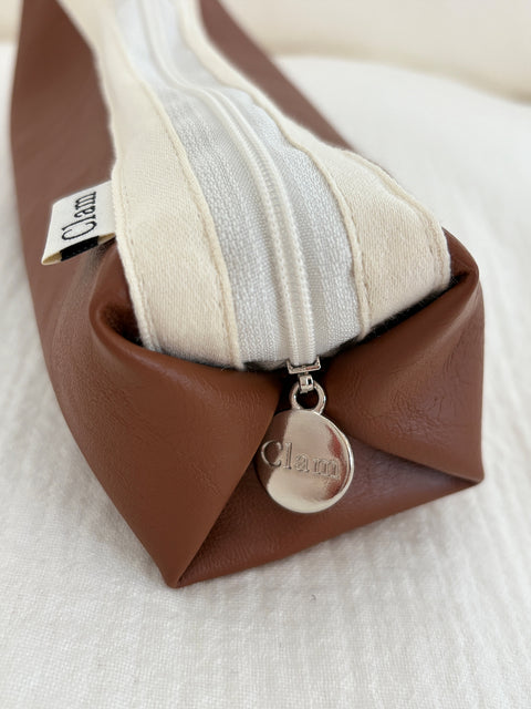 Clam Round Pencil Case [Leather Brown] | Pen Pouch