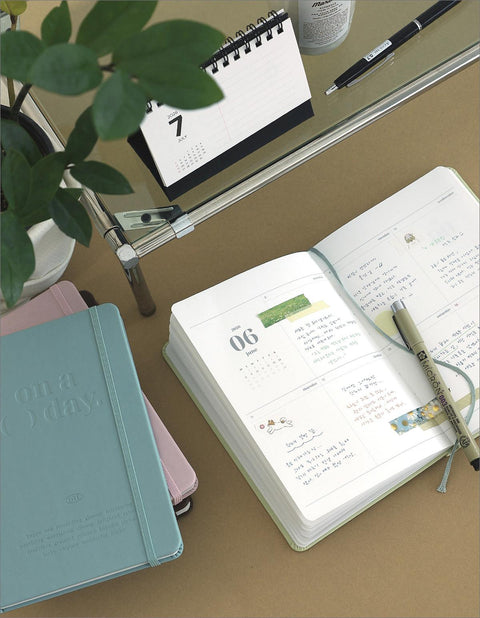 2026 On a ( ) Day Weekly Planner [4colors]