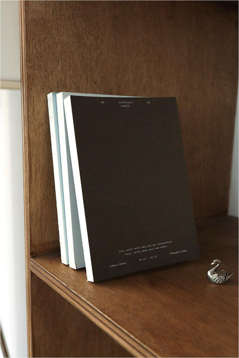 2026 Ordinary Orbit. Weekly Diary [4colors] | Weekly Planner