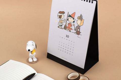 2026 Peanuts Snoopy Desk Calendar A5