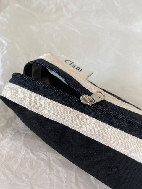 Clam Round Pencil Case [Black R, Mini] | Pen Pouch