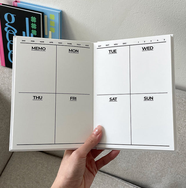 Good Luck Weekly Diary for 12 months Weekly Planner dubudumo