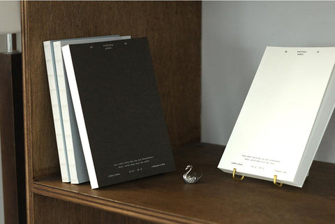 2026 Ordinary Orbit. Weekly Diary [4colors] | Weekly Planner