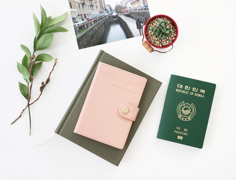 iconic Snap Passport Case [Pink] | Anti Skimming