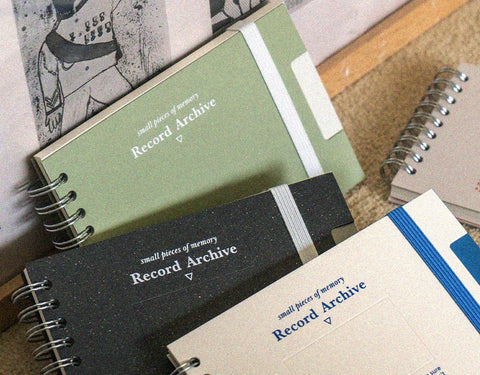 Record Archive Weekly Planner [4colors]