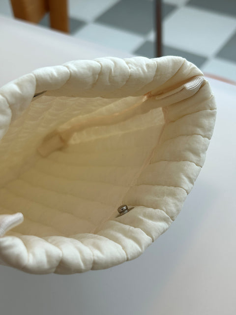 Clam Pocket Pouch [Soft Cream] 2Sizes | Daily Pouch