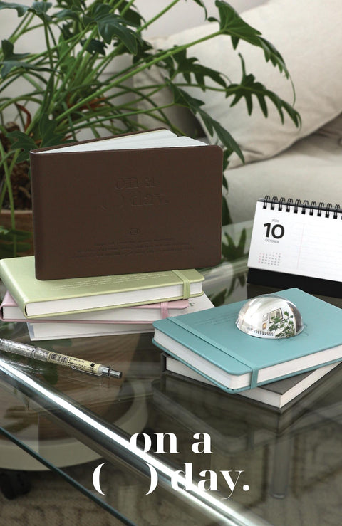 2026 On a ( ) Day Weekly Planner Wide [4colors]