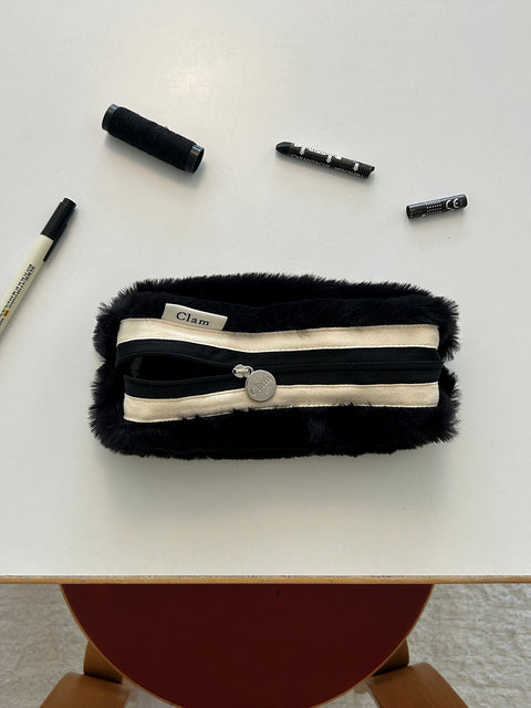 Clam Round Pencil Case [Fur Black Stripe] | Pen Pouch