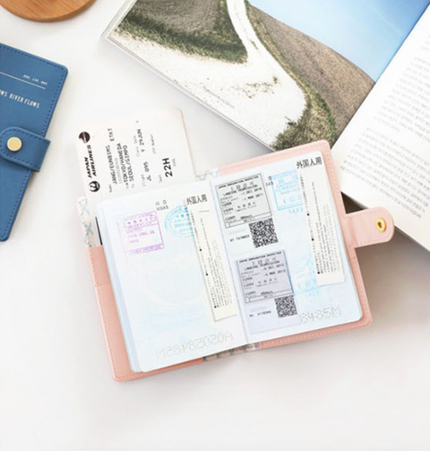 iconic Snap Passport Case [Pink] | Anti Skimming