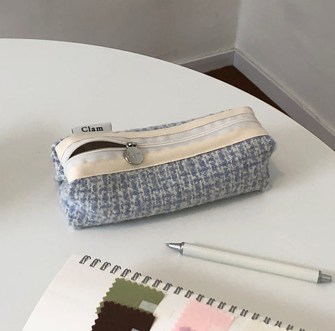 Clam Round Pencil Case [Blue Cake] | Pen Pouch