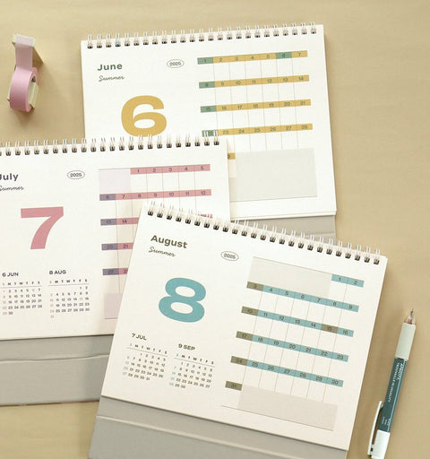 2025 Palette Desk Calendar