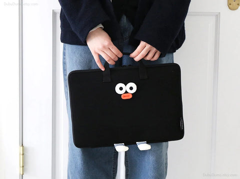 13" Laptop Pouch [Black Pompom Wide]