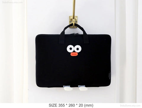 13" Laptop Pouch [Black Pompom Wide]