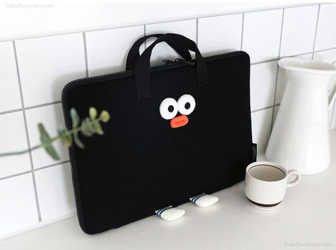 13" Laptop Pouch [Black Pompom Wide]