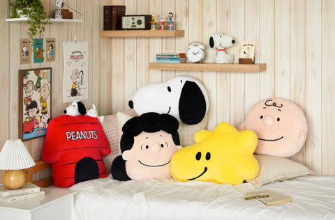 PEANUTS Charlie Brown Face Cushion